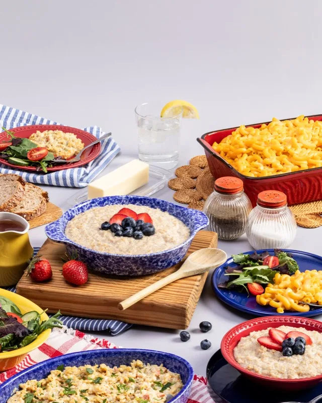 Prepared 4Patriots meals served at the table, including oatmeal, rice dinner, and mac and cheese